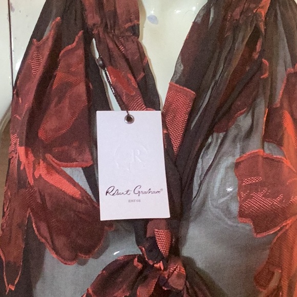 Robert Graham ‘Trina’ Blouse - Picture 2 of 6